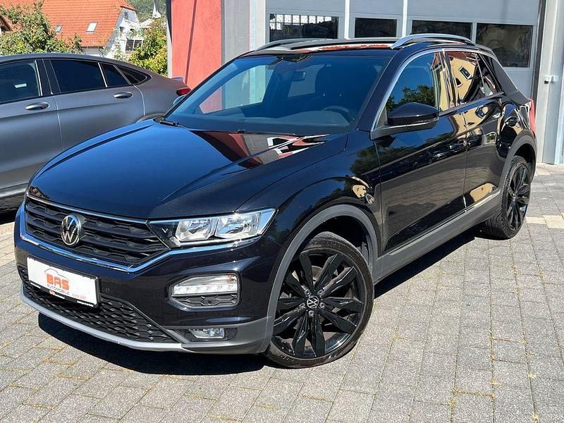 Deep black Gebraucht 2020 VW T-Roc Sport SUV | 22.990 € (Fairer Preis) - Bild 1/4