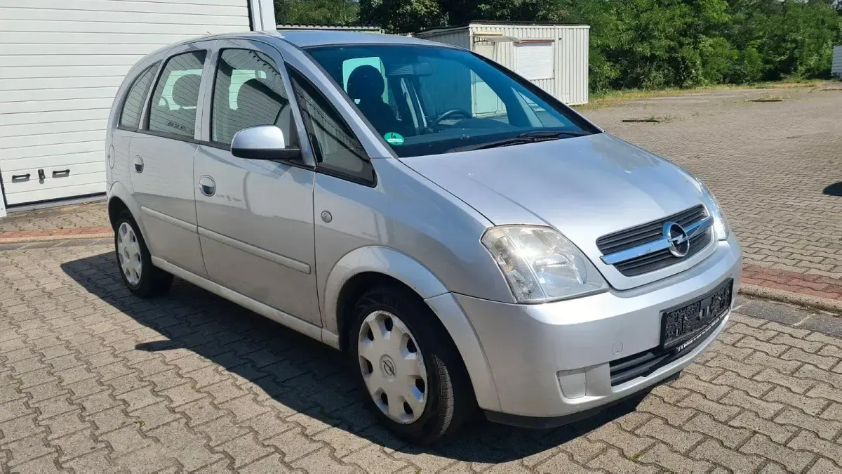 Gebraucht Opel Meriva 101 PS (74 kW) 2005 Silber Van / Kleinbus