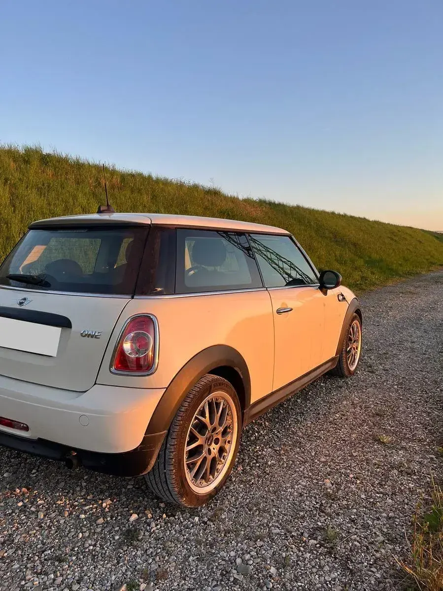 Occasion Mini ONE 98 ch (72 kW) 2013 Beige Citadine