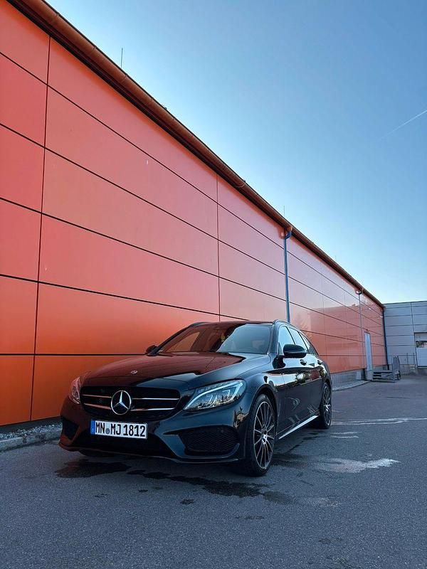Gebraucht Mercedes C250 AMG line 204 PS (150 kW) 2016 Schwarz Kombi