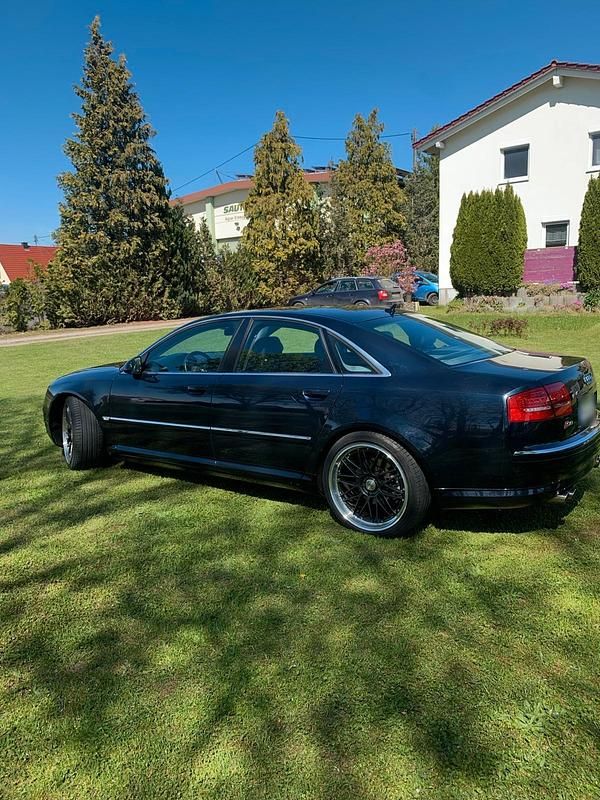 Gebraucht Audi S8 280 PS (205 kW) 2005 Blau Limousine