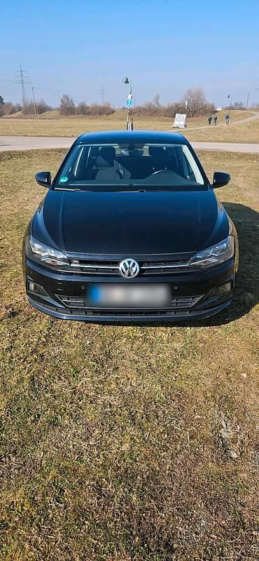 Gebraucht VW Polo Comfortline 75 PS (55 kW) 2017 Schwarz Kleinwagen