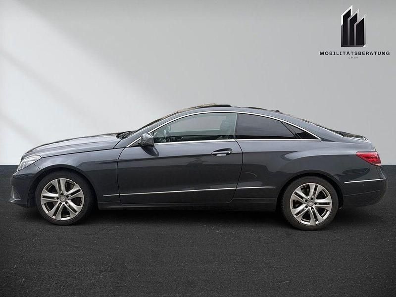 Gebraucht Mercedes E250 204 PS (150 kW) 2013 Grau
