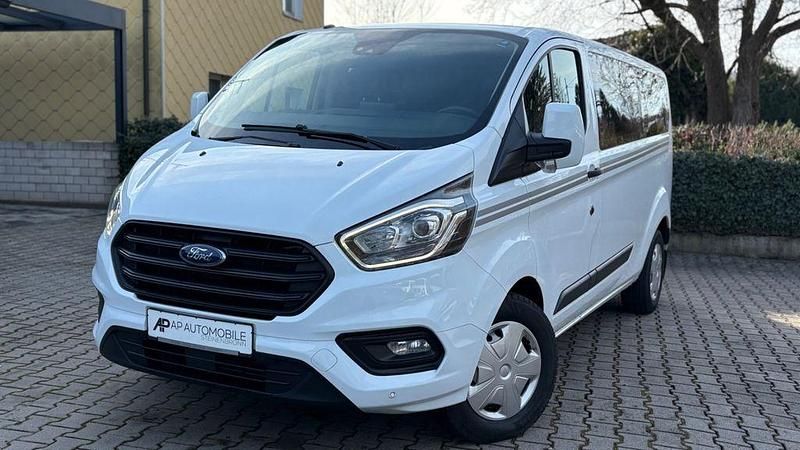 Weiß Gebraucht 2019 Ford Transit Custom Kombi | 26.900 € (Teuer) - Bild 1/4