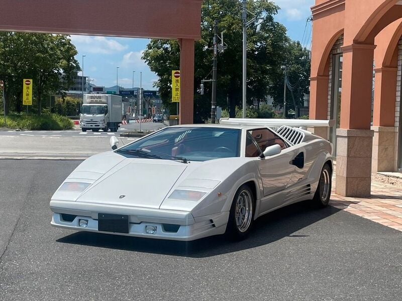 Second-hand Lamborghini Countach 455 CP (334 kW) 1989 Alb Coupe