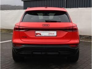 Gebraucht Audi SQ6 e-tron 359 kW (489 PS) 2025 Rot (soneirarot metallic) SUV