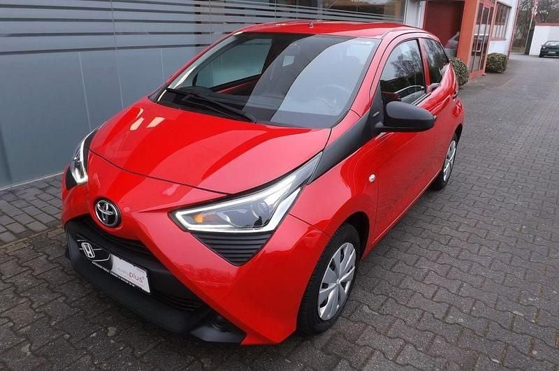 Gebraucht Toyota Aygo 72 PS (52 kW) 2019 Rot Kleinwagen