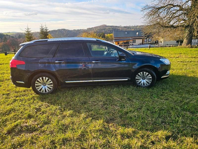 Blau Gebraucht 2010 Citroën C5 Kombi | 1.999 € - Bild 1/4