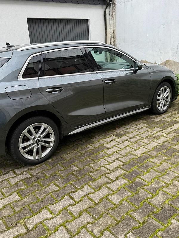 Gebraucht Audi A3 e-tron S-Line 204 PS (150 kW) 2021 Grau Kleinwagen