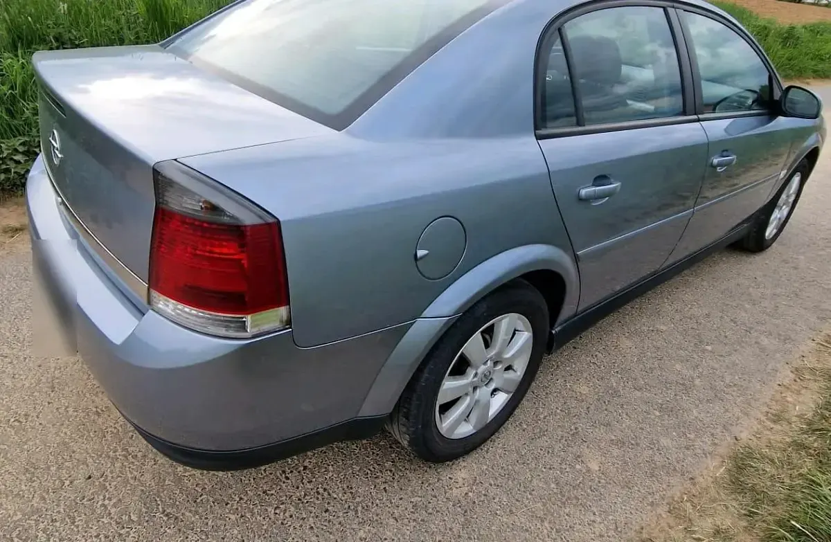 Gebraucht Opel Vectra 125 PS (91 kW) 2005 Silber Limousine