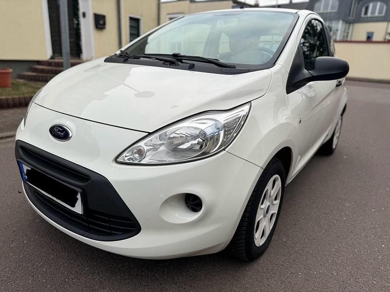 Gebraucht Ford Ka 69 PS (50 kW) 2012 Weiß Kleinwagen
