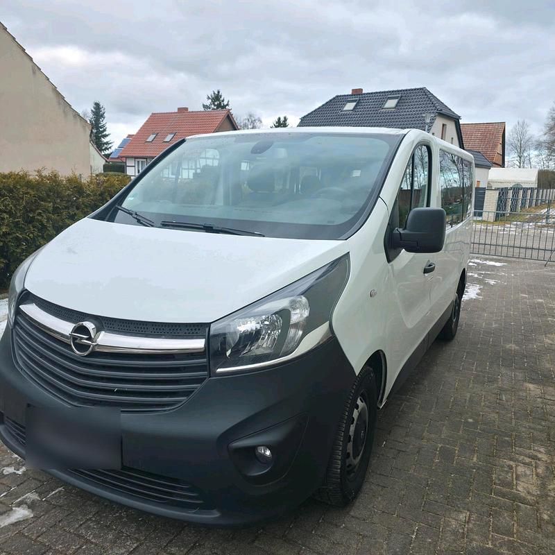 Gebraucht Opel Vivaro 125 PS (91 kW) 2016 Weiß Van / Kleinbus