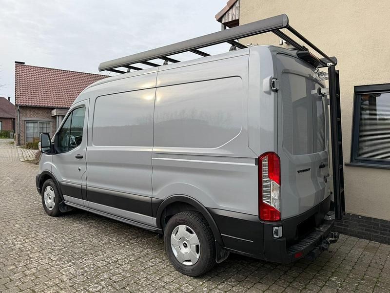 Gebraucht Ford Transit 130 PS (95 kW) 2025 Grau Van / Kleinbus