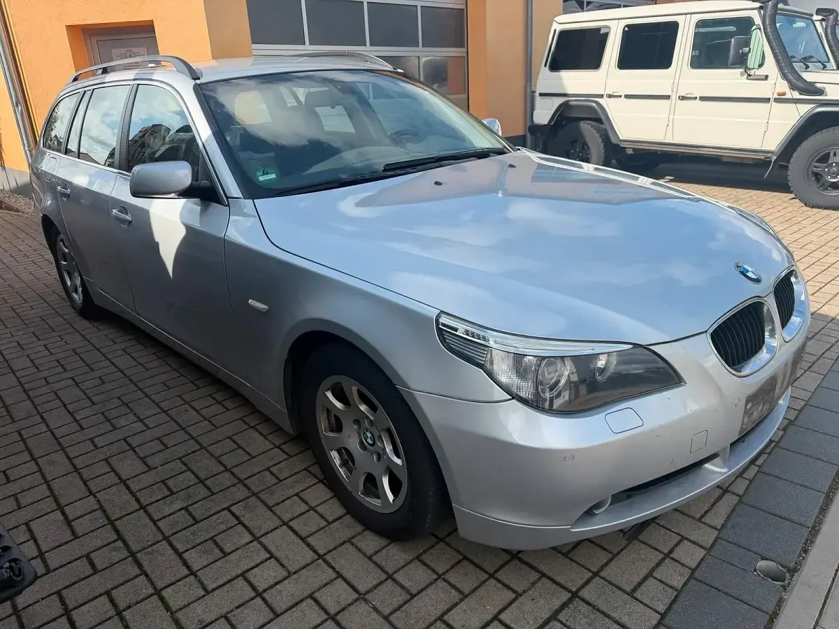 Gebraucht BMW 525 2005 Silber Kombi