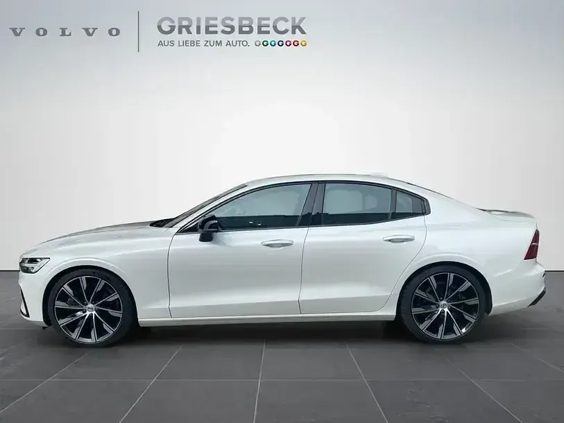 Gebraucht Volvo S60 Ultimate 250 PS (183 kW) 2023 Crystalweiss perleffekt (metallic) Limousine