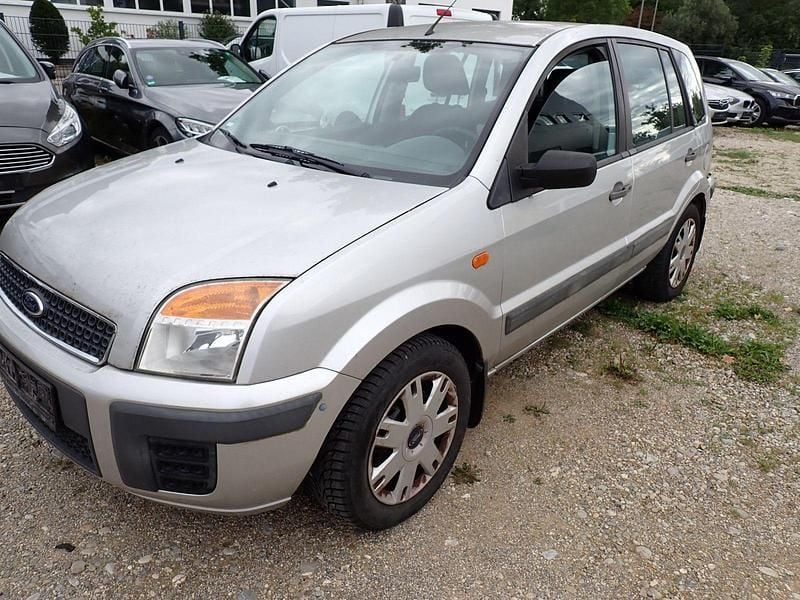 Silber Gebraucht 2006 Ford Fusion Fun X Kleinwagen | 650 € (Superpreis) - Bild 1/4