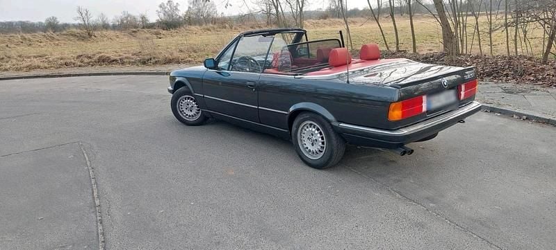 Gebraucht BMW 325 Cabriolet 171 PS (125 kW) 1986 Schwarz Cabrio