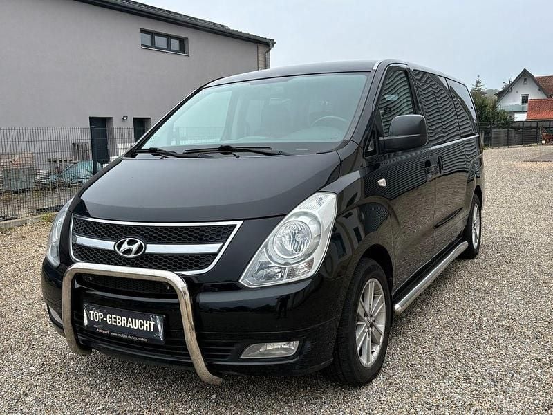 Schwarz Gebraucht 2010 Hyundai H-1 Van / Kleinbus | 9.000 € (Fairer Preis) - Bild 1/4