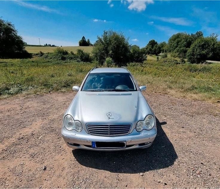 Gebraucht Mercedes C240 170 PS (125 kW) 2003 Grau Kombi