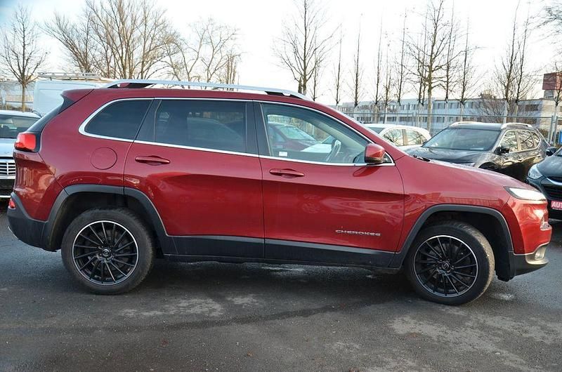 Gebraucht Jeep Cherokee Limited 170 PS (125 kW) 2014 Rot SUV