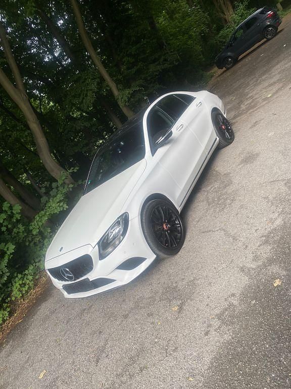 Weiß Gebraucht 2014 Mercedes C180 Exclusive Limousine | 10.450 € (Guter Preis) - Bild 1/4