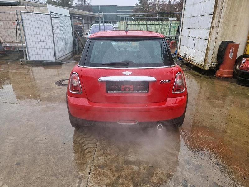Gebraucht Mini Cooper 120 PS (88 kW) 2007 Rot Kleinwagen