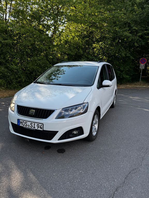 Weiß Gebraucht 2015 Seat Alhambra FR-Line Van / Kleinbus | 18.200 € (Superpreis) - Bild 1/4