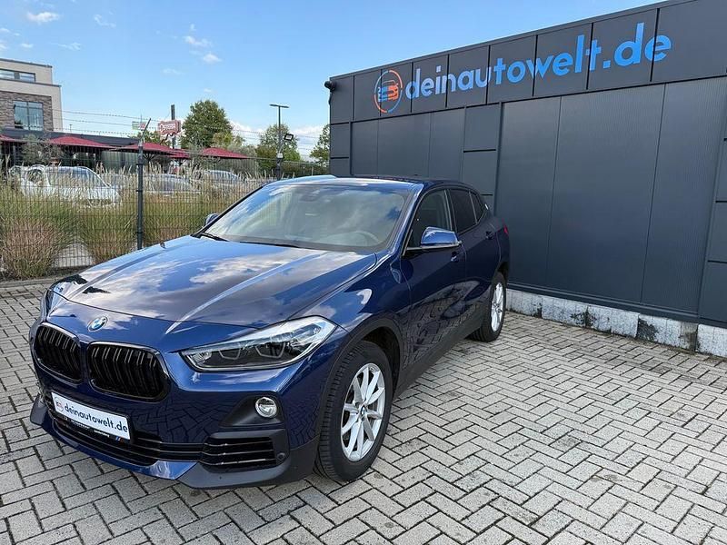 Blau Gebraucht 2020 BMW X2 Advantage SUV | 20.900 € (Superpreis) - Bild 1/4