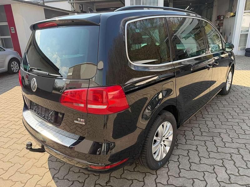 Gebraucht VW Sharan Comfortline 150 PS (110 kW) 2011 Deep black perleffekt Van / Kleinbus