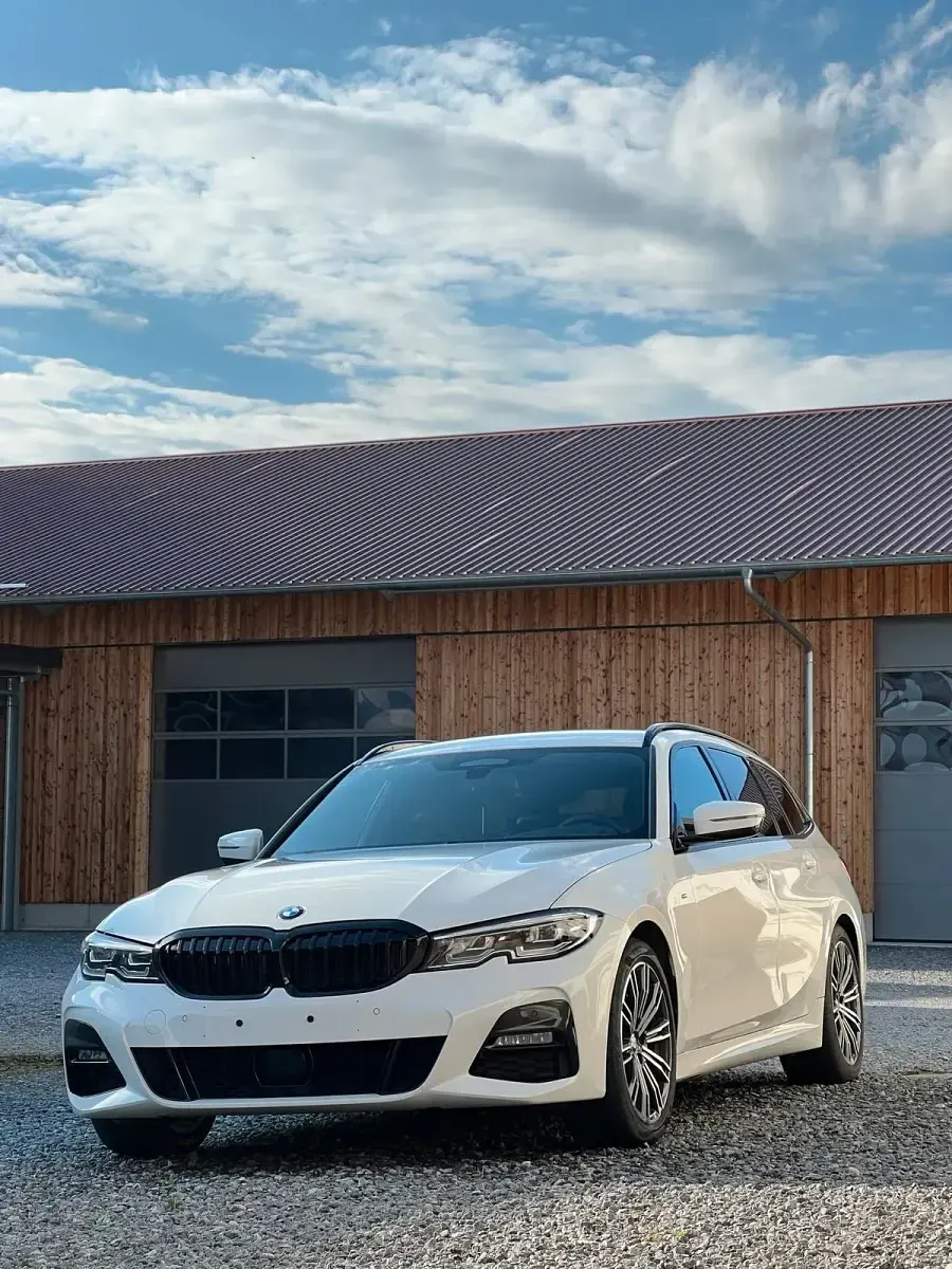 Gebraucht BMW 320 M Sport 190 PS (139 kW) 2020 Weiß Kombi