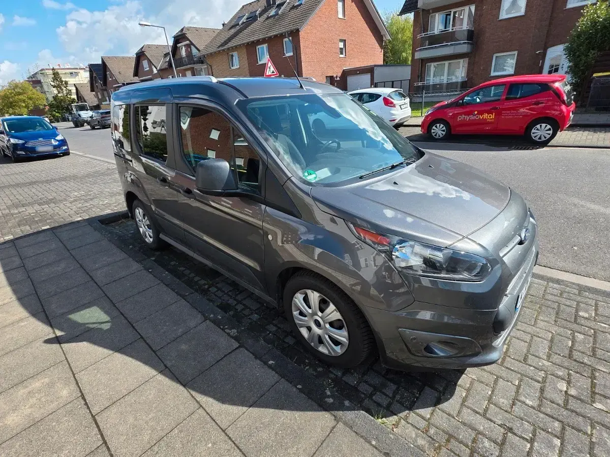 Second-hand Ford Transit 101 CP (74 kW) 2016 Gri Break