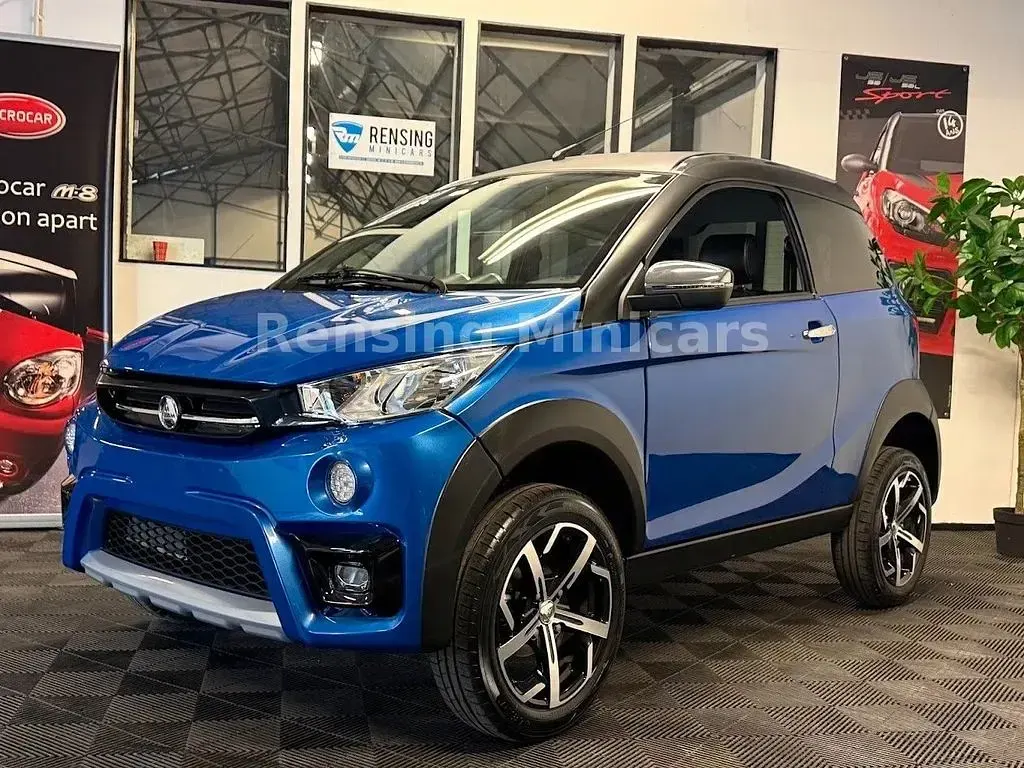 Używany Aixam Crossover Premium 2023 Niebieski SUV