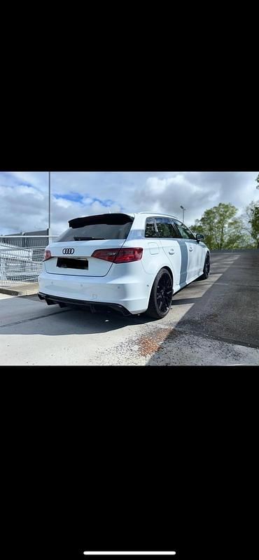 Gebraucht Audi A3 Design 150 PS (110 kW) 2014 Weiß Kleinwagen