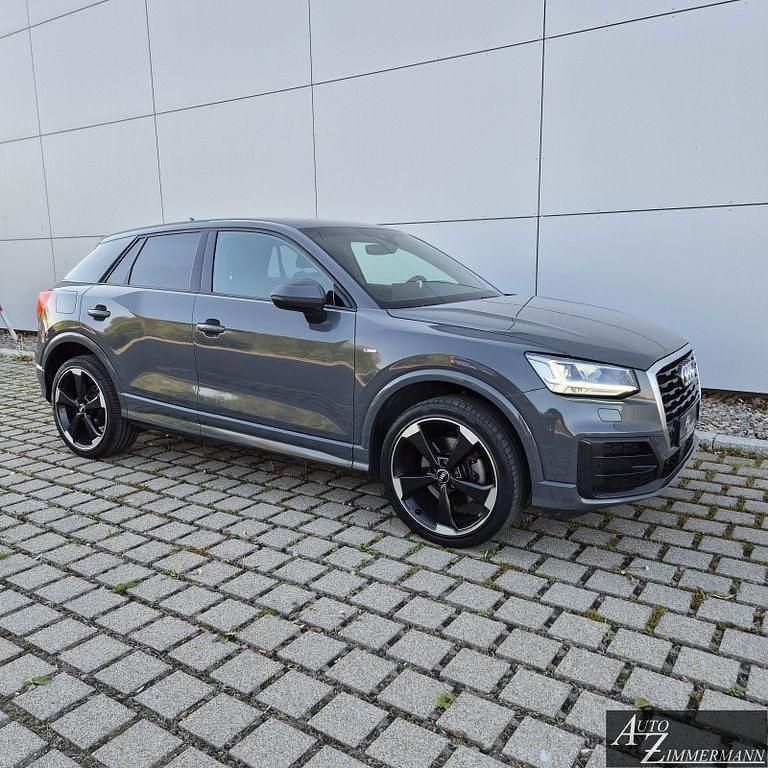 Gebraucht Audi Q2 S-line plus 150 PS (110 kW) 2019 Nanograu SUV