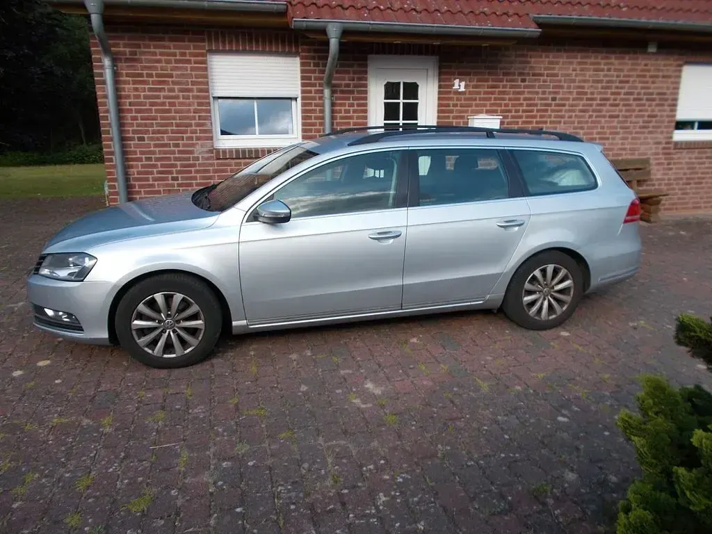 Gebraucht VW Passat Comfortline 140 PS (102 kW) 2014 Silber Kombi