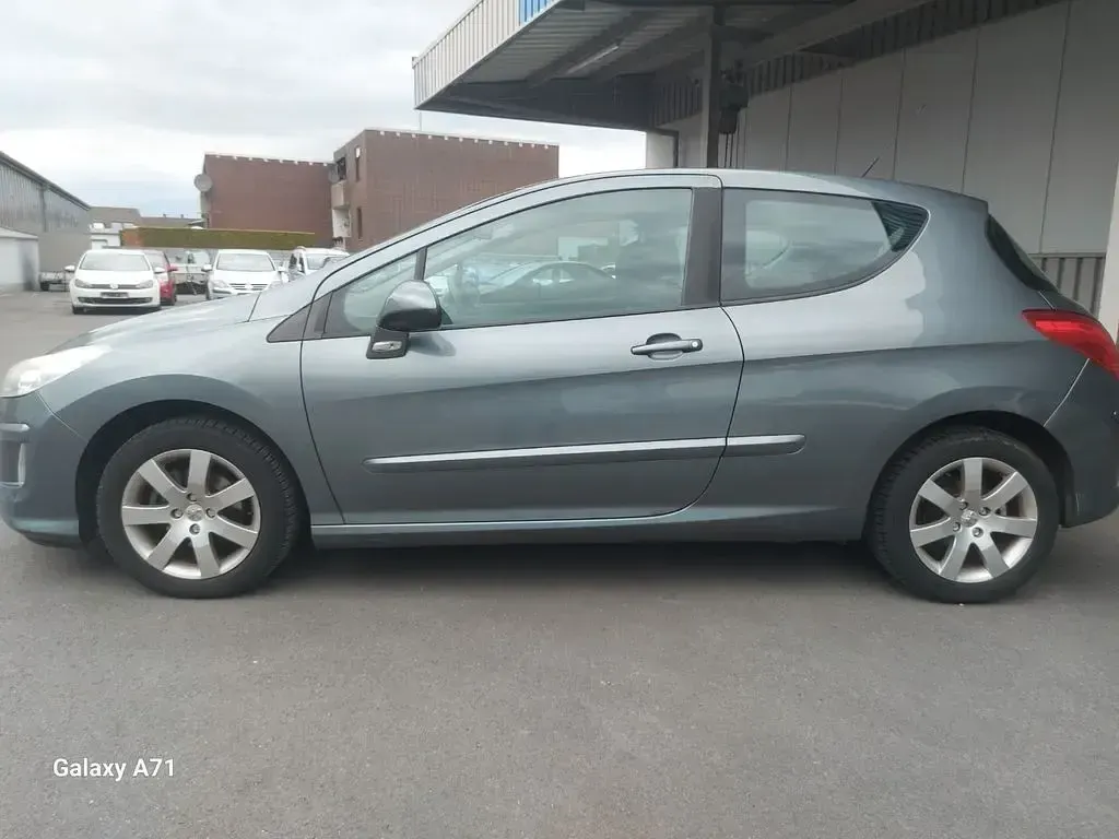 Gebraucht Peugeot 308 Platinum 150 PS (110 kW) 2008 Grau Limousine