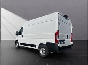 Gebraucht Fiat Ducato 140 PS (102 kW) 2023 Weiß (colore esterno (weiss (pastell))) Van