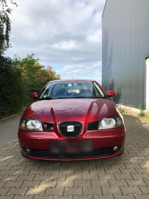Rot Gebraucht 2005 Seat Ibiza Kleinwagen | 1.190 € (Fairer Preis) - Bild 1/4
