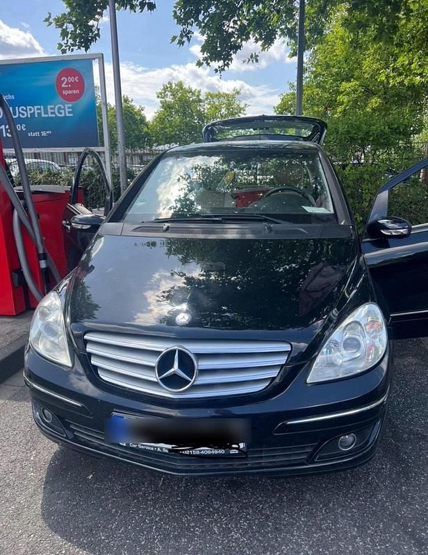 Schwarz Gebraucht 2006 Mercedes B150 Van / Kleinbus | 2.500 € (Fairer Preis) - Bild 1/4