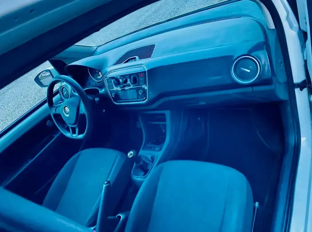 Gebraucht VW up! 65 PS (47 kW) 2021 Weiß Kleinwagen