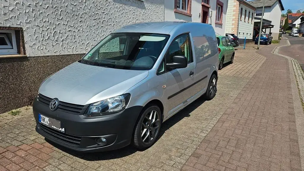 Occasion VW Caddy 109 ch (80 kW) 2013 Argent Monospace