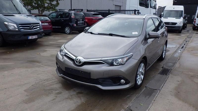 Gebraucht 2016 Toyota Auris Limousine | 9.500 € (Fairer Preis) - Bild 1/4