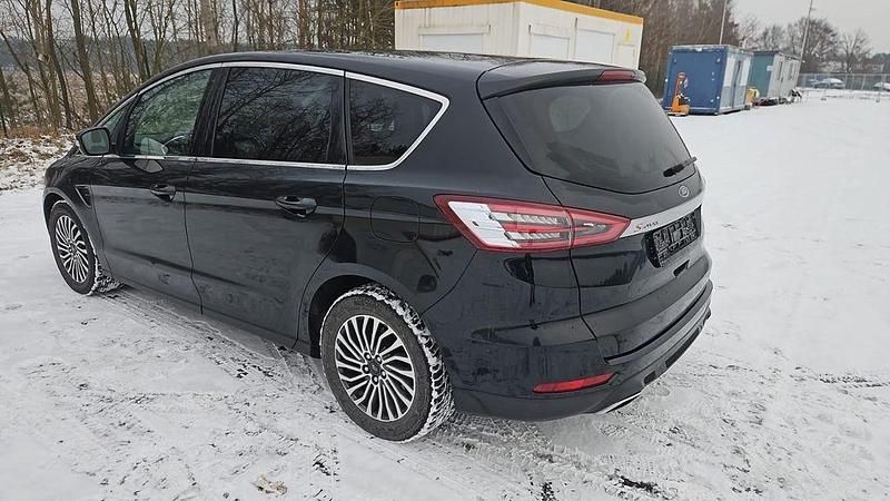 Gebraucht Ford S-MAX Titanium 190 PS (139 kW) 2019 Schwarz Van / Kleinbus