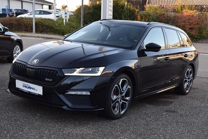 Schwarz Gebraucht 2022 Skoda Octavia RS Kombi | 27.880 € (Fairer Preis) - Bild 1/3