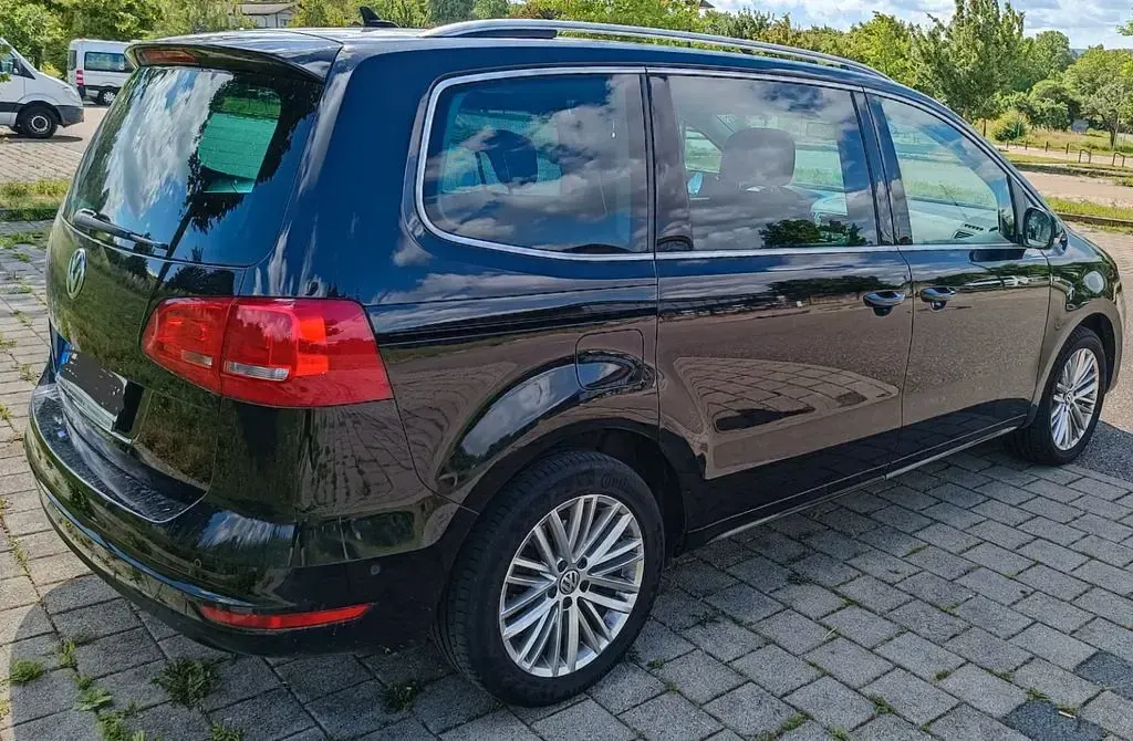 Gebraucht VW Sharan Cup 140 PS (102 kW) 2015 Schwarz Van / Kleinbus