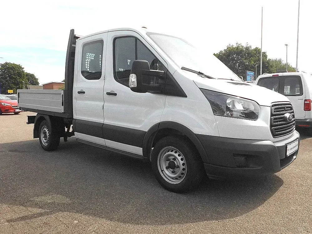 Gebraucht Ford Transit 105 PS (77 kW) 2019 Weiß Van / Kleinbus