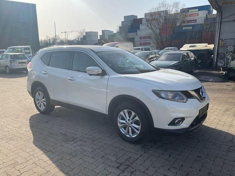 Gebraucht Nissan X-Trail Acenta 131 PS (96 kW) 2016 Weiß SUV