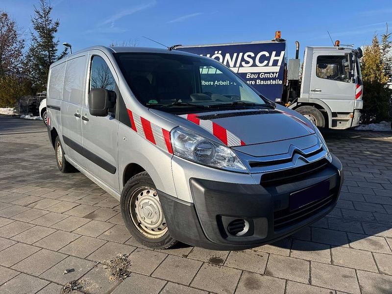 Gebraucht Citroën Jumpy 131 PS (96 kW) 2014 Silber Van / Kleinbus