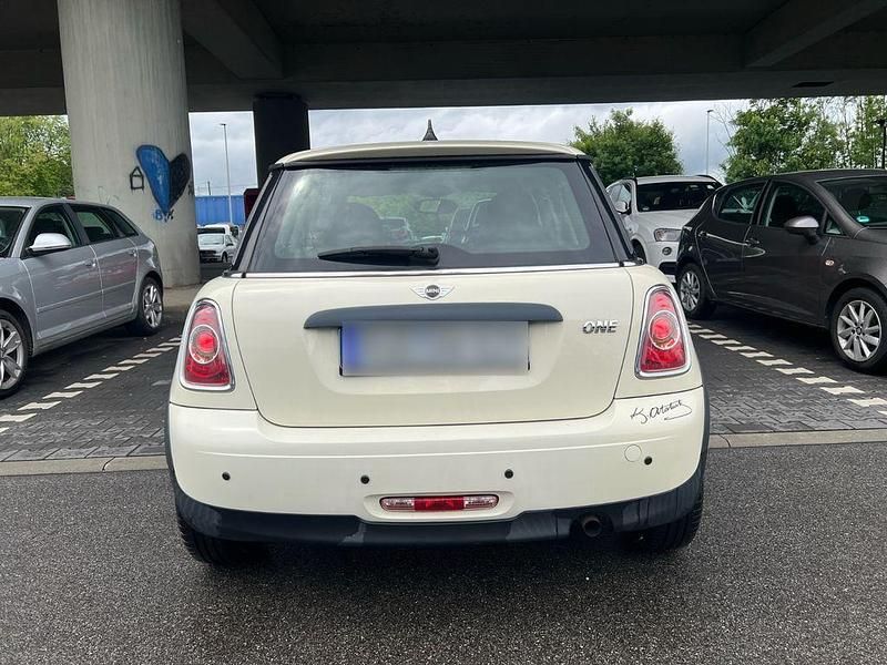 Gebraucht Mini ONE Pepper 75 PS (55 kW) 2011 Beige Kleinwagen