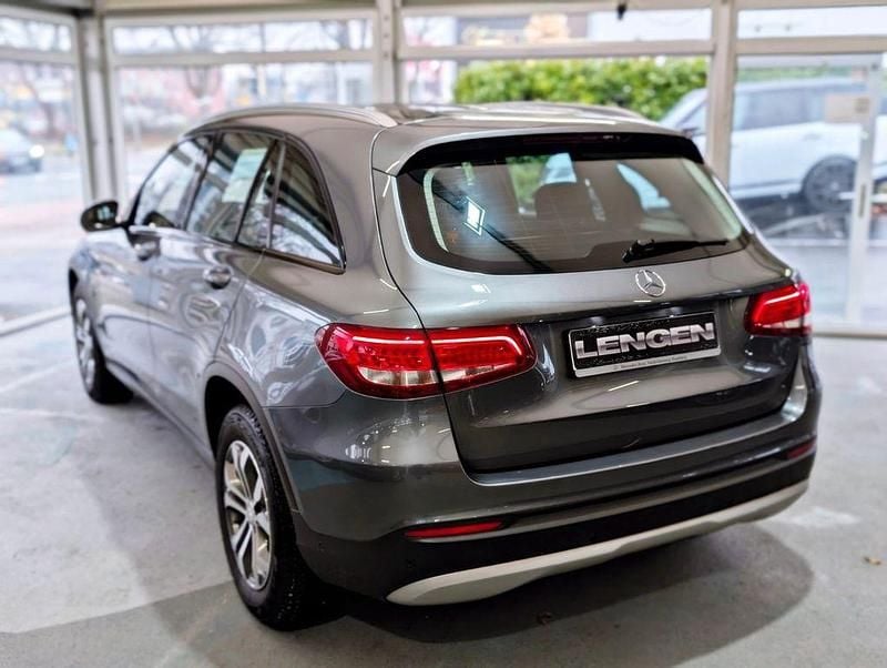 Gebraucht Mercedes GLC250 204 PS (150 kW) 2016 Grau SUV
